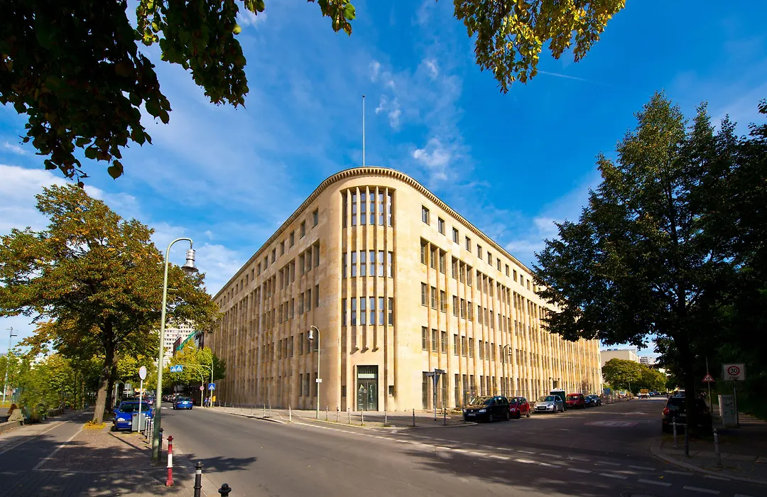 The Posthouse Berlin Potsdamer Platz- Leonardo Limited Edition-1