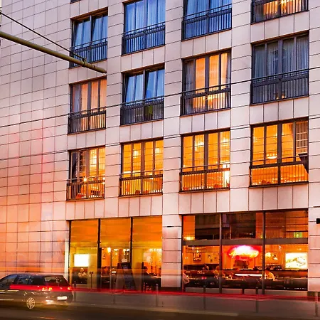 H+ Hotel Berlin Mitte-3